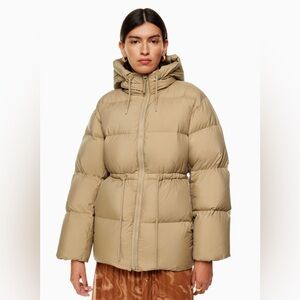 Wilfred - The Chalet Puffer - Size Medium - Like New